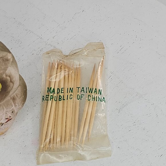 Vintage Owl Toothpick Holder Miniature Ceramic Figurine - Picture 9 of 9